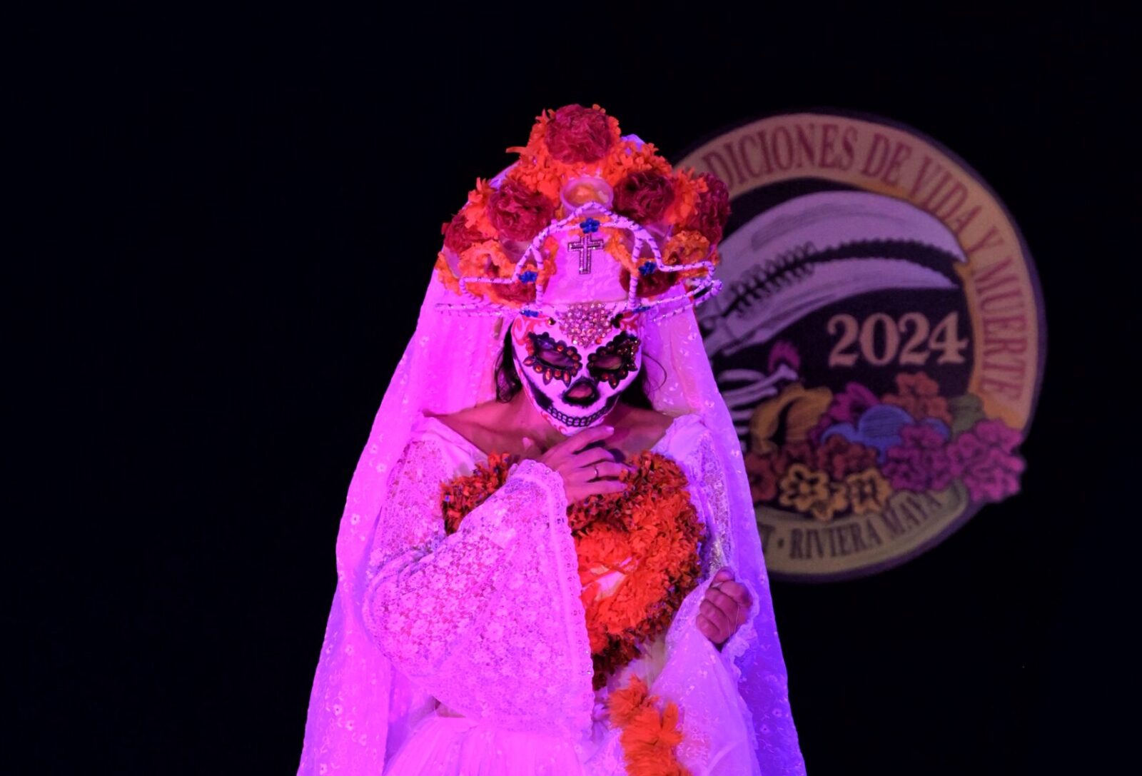 Así es el Festival de Tradiciones Vida y Muerte de Xcaret.