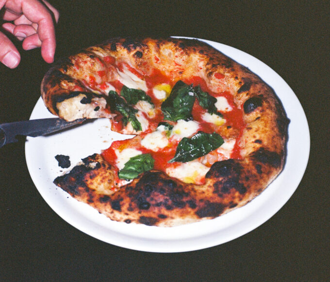 LIONA, la pizzería imperdible de la Juárez.