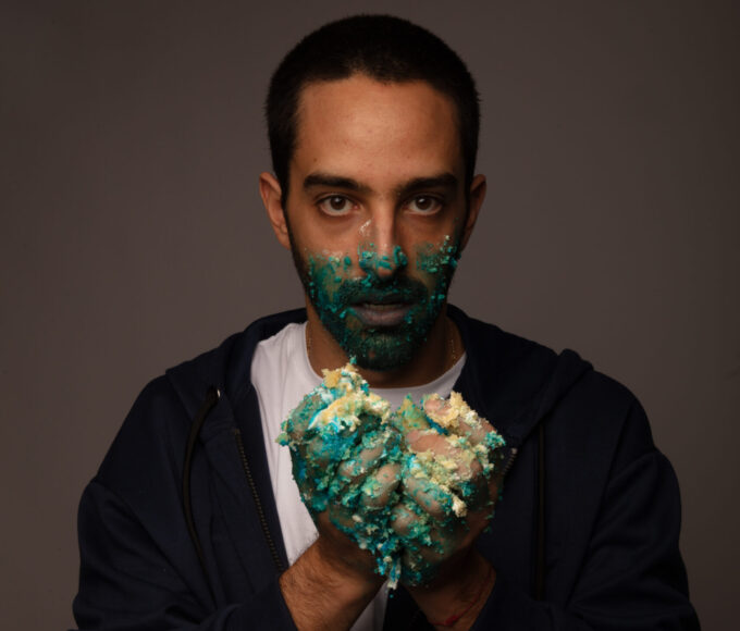 Patricio Jóse estrena Mientras me como al mundo, un monólogo que va a dar de qué hablar.