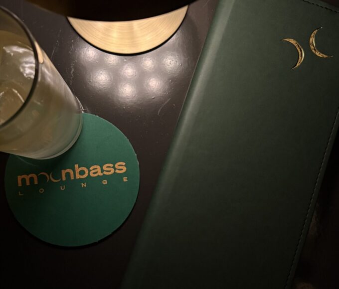 Moonbass el nuevo spot del hotel W.