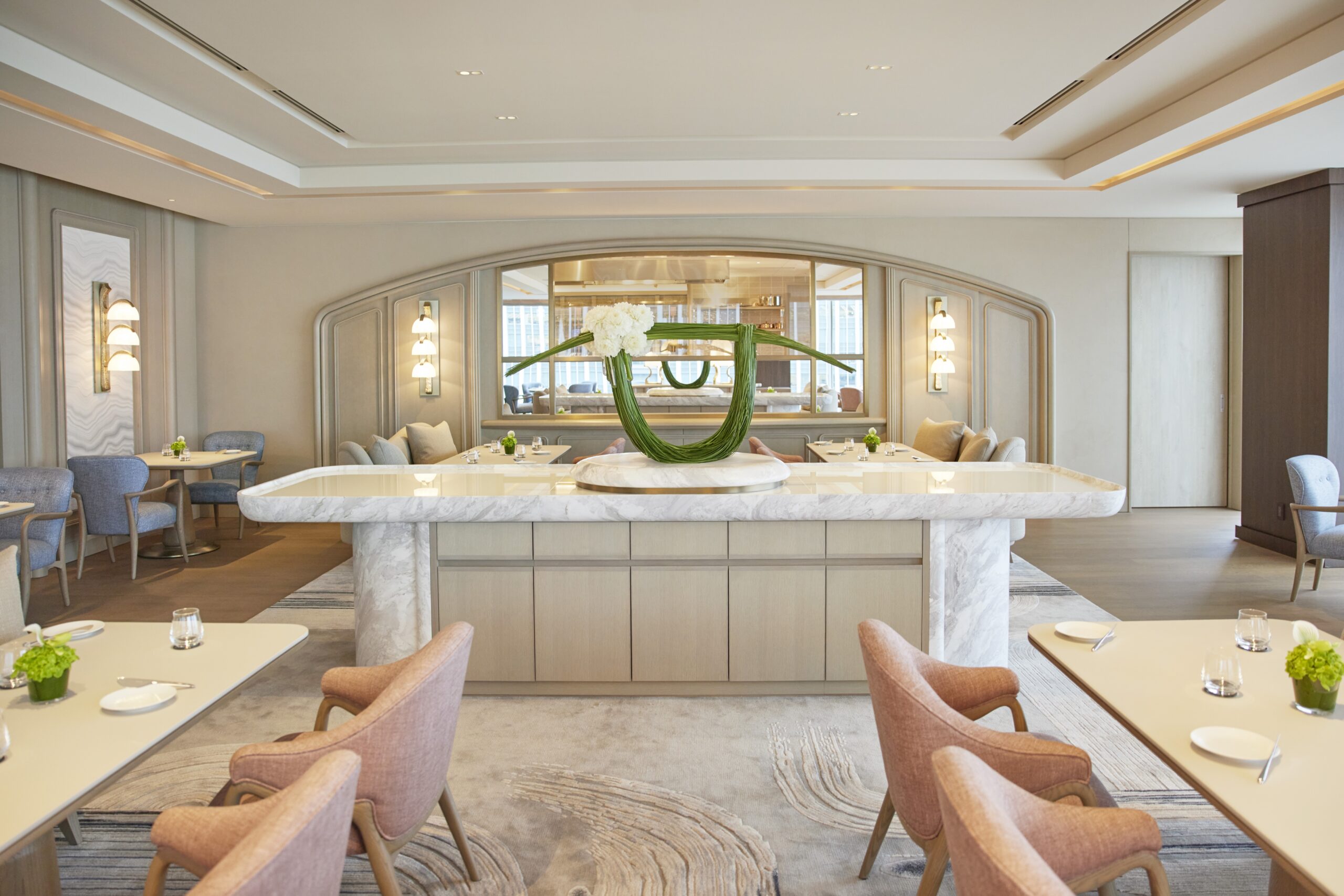 Four Seasons Hotel Tokyo At Marunouchi