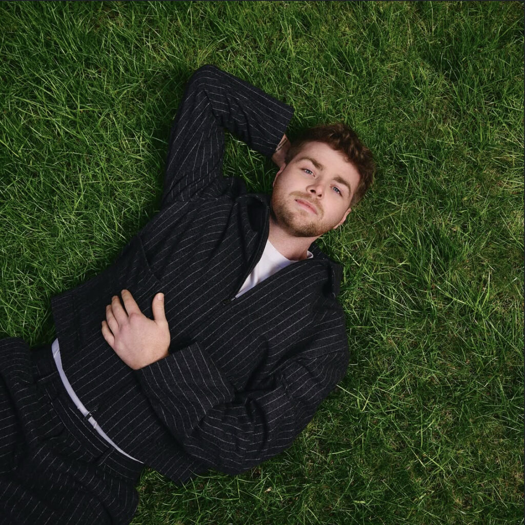Alex Warren 