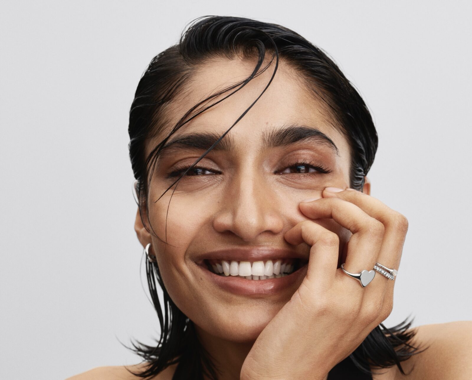 Pandora convierte la joyería en amuletos con significado