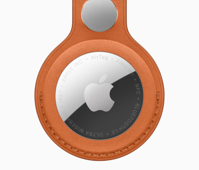 pierde menos, vive más con el AirTag actualizado —Precision Finding guiado desde Apple Watch, altavoz reforzado y Bluetooth ampliado para ubicar llaves, billeteras o maletas sin dramas. red Find My anónima y Share Item Location.