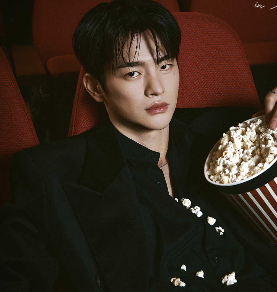 El talentoso actor y cantante surcoreano se presenta el 24 de marzo en el Foro Teambro de CDMX. Descubre sus dos facetas artísticas en una noche inolvidable llena de dinámicas especiales.