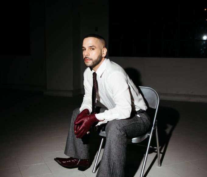 Carlos Zaur