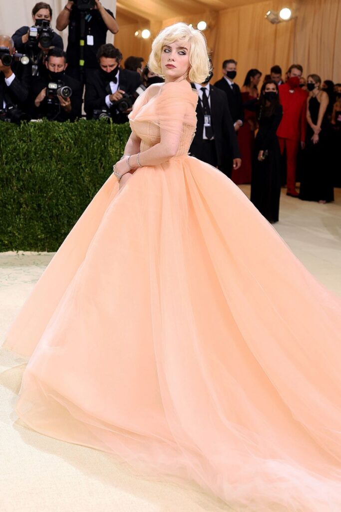 Billie Eilish en Oscar de la Renta - The Met Gala