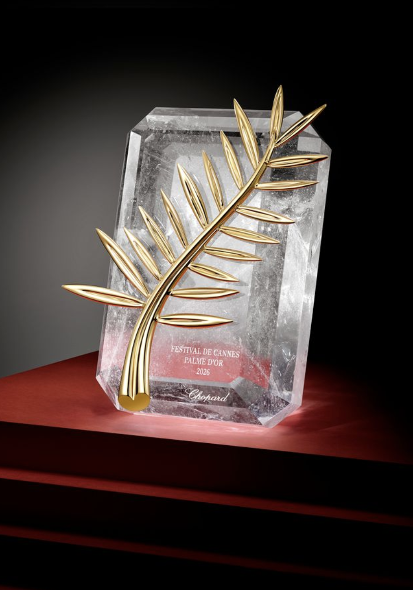 La icónica Palma de Oro de Cannes 2026 creada por Chopard, elaborada en oro ético de 18 quilates y cristal de roca, presentada como símbolo de excelencia cinematográfica y Alta Joyería.