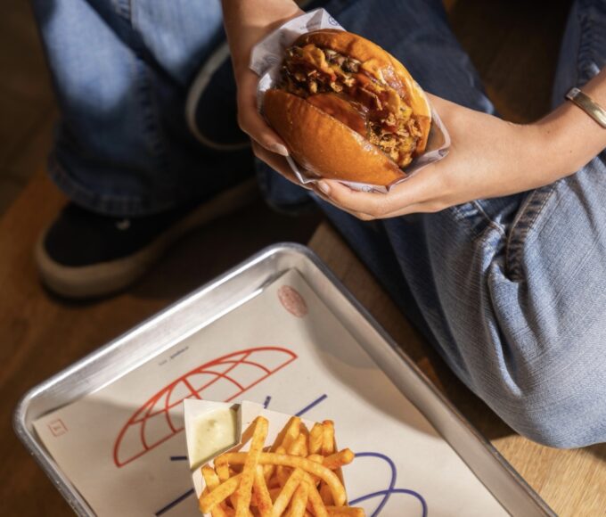 Universal de Hamburguesas, un lugar sin etiquetas