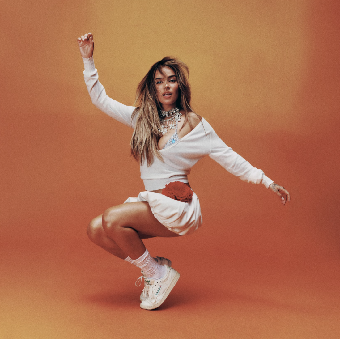 KAROL G protagoniza la nueva campaña de Reebok Classics “Born Classic. Worn Together.”