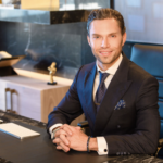 Conoce al Dr. David De Rungs, especialista detrás del Deep Plane Facelift en México y de una nueva visión del rejuvenecimiento facial.