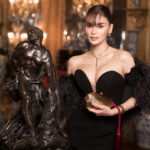 Bvlgari celebra en París el regreso del Melone Clutch, una pieza de los años 70 que conecta el patrimonio de la Maison con el diseño contemporáneo.
