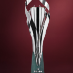 Conoce la historia del trofeo de Fórmula 1 de TANE para el Gran Premio de México, desde su elaboración artesanal hasta sus nuevas piezas de colección.